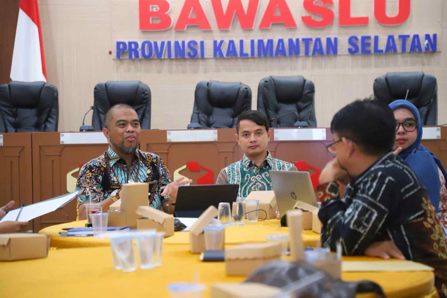 Bahas Draft MOU Pengawasan Partisipatif Pilkada 2024 , Perguruan Tinggi Berikan Apresiasi Kepada Bawaslu Kalsel
