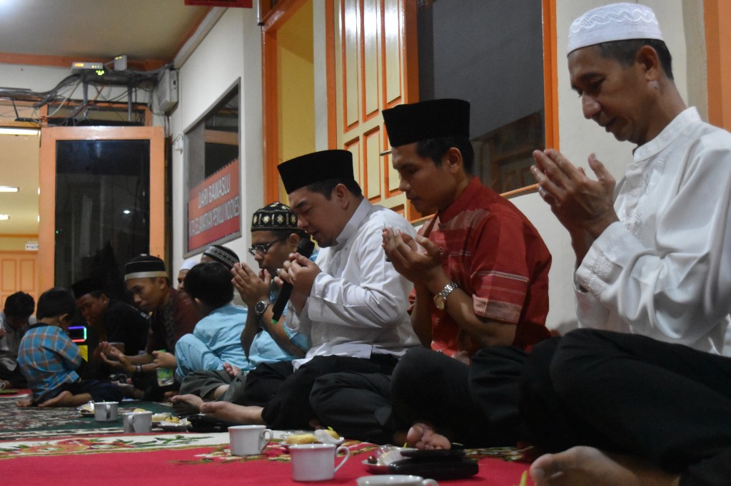 Buka Puasa Bersama Keluarga Besar Sekretariat Bawaslu Provinsi Kalimantan Selatan