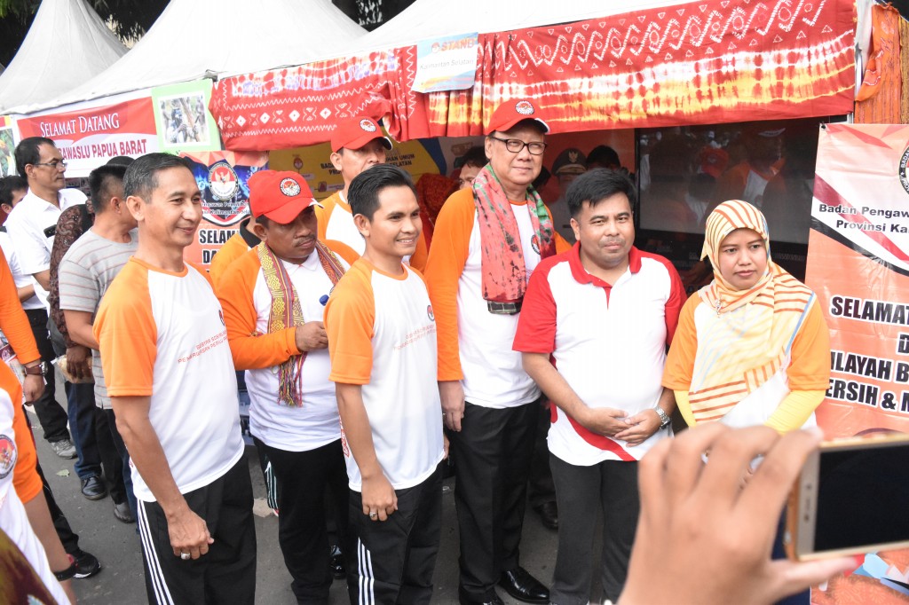 BAWASLU KALSEL TURUT MEMERIAHKAN GEBYAR SOSIALISASI PENGAWASAN