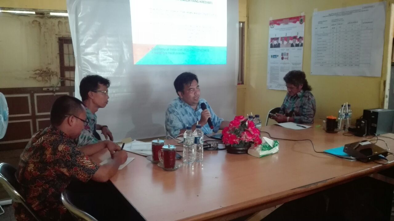 MAHYUNI : SAMPEL COKLIT BERDASARKAN JUMLAH RUMAH DENGAN BASIS DATA PEMILIH DALAM SETIAP TPS