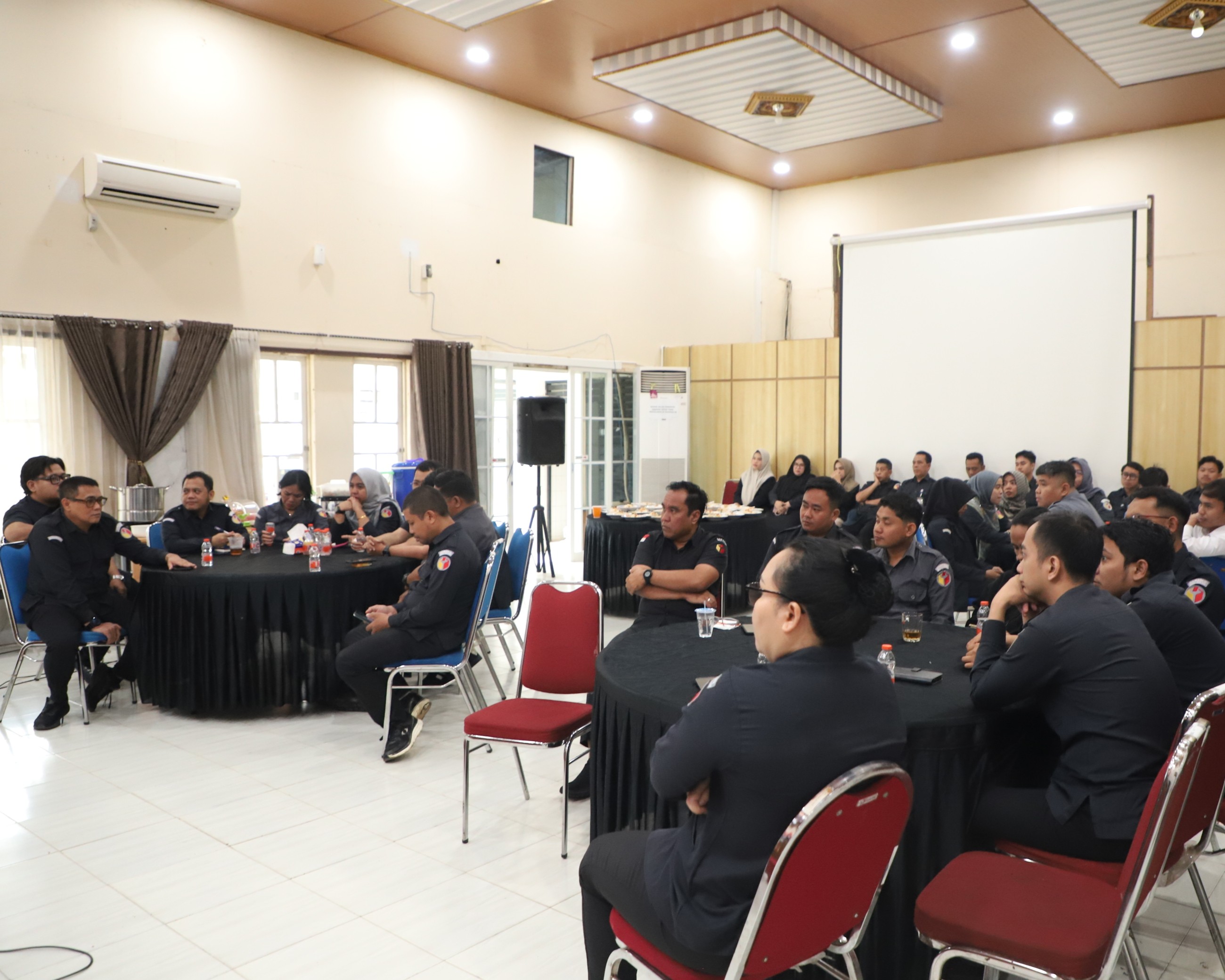 peserta rapat awal tahun 2026 bawaslu kalsel