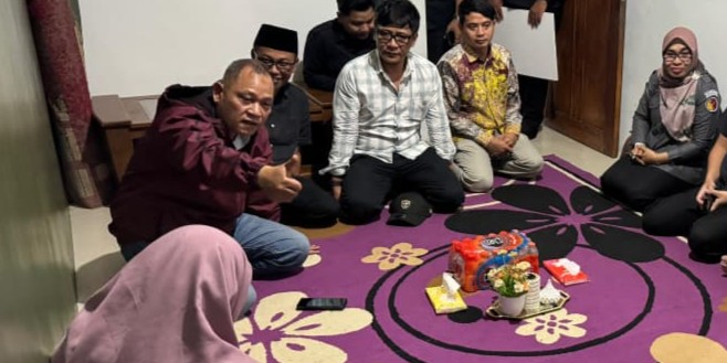 obrolan hangat bersama keluarga alm