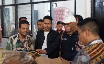 Bawaslu dan Gakkumdu Kalsel Kawal Langsung Progres Cetak dan Distribusi Sampul serta Formulir A4