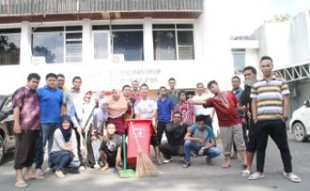 KERJABAKTI DI LINGKUNGAN BAWASLU PROV. KALSEL