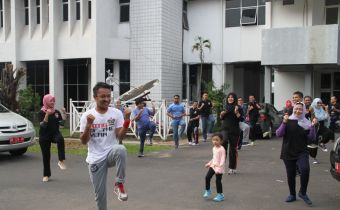 KETUA BAWASLU PROV. KALSEL AJAK SEKRETARIAT SENAM SEHAT