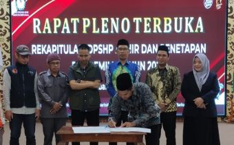 Awasi Rekapitulasi DPSHP, Radini Ingatkan Panwascam dan PKD untuk Cermati Data Pemilih
