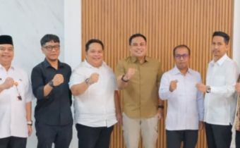 Pimpinan Bawaslu Kalsel Foto Bersama Kabinda Kalsel